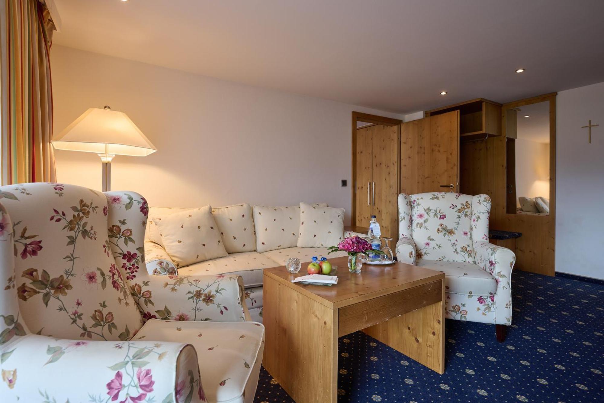 Schuele'S Wellnessresort & Spa Adults Only Oberstdorf Eksteriør billede